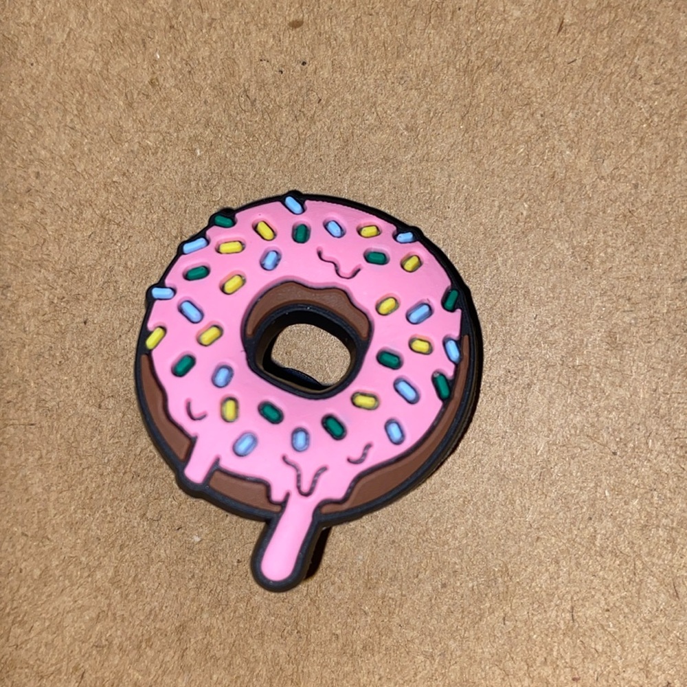 π6/$12π Pink Dunkinβ Donuts Croc Charm